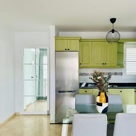 Canaryislandshost L Magenta Apartman